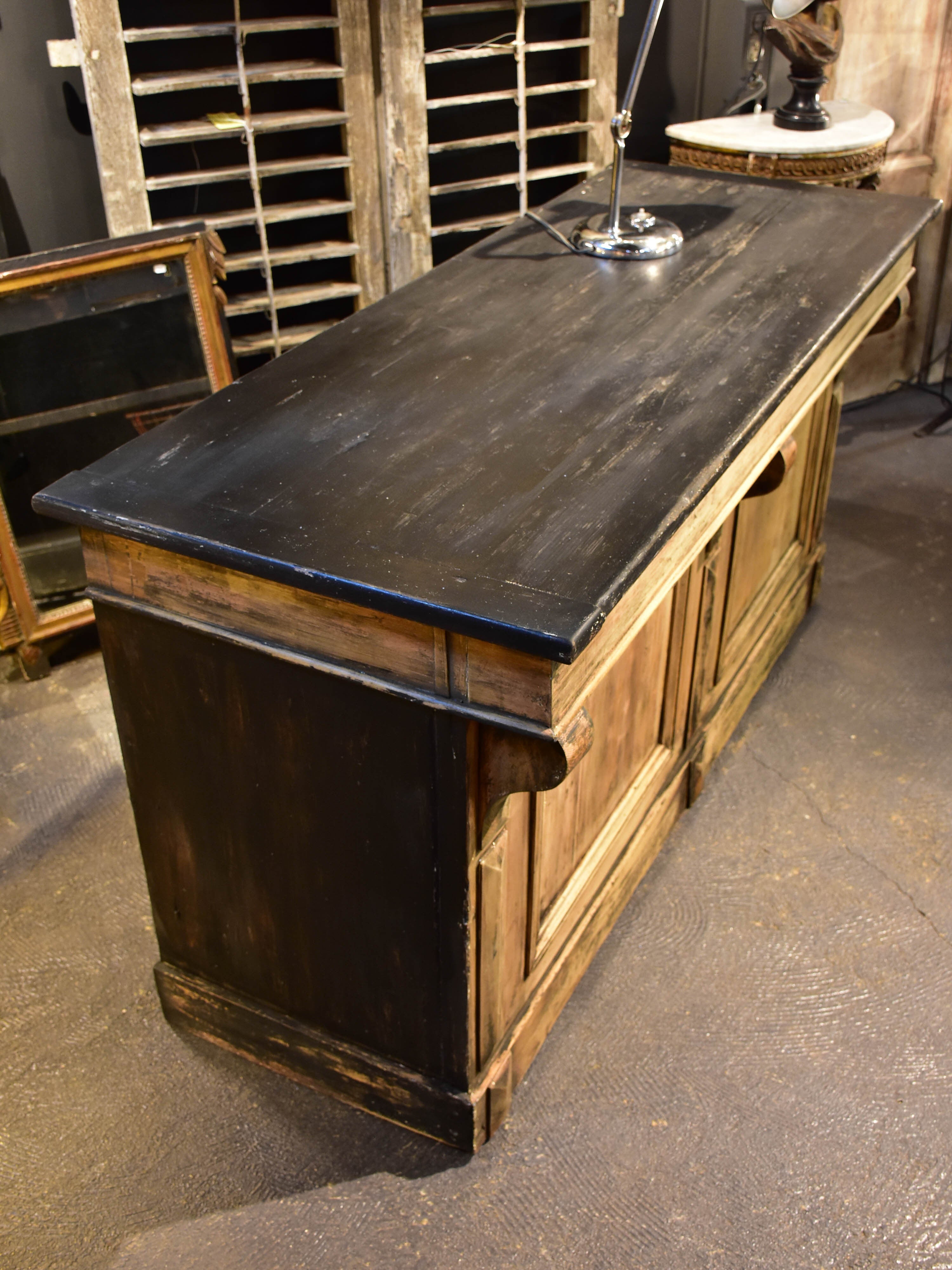 19th century French bakery counter