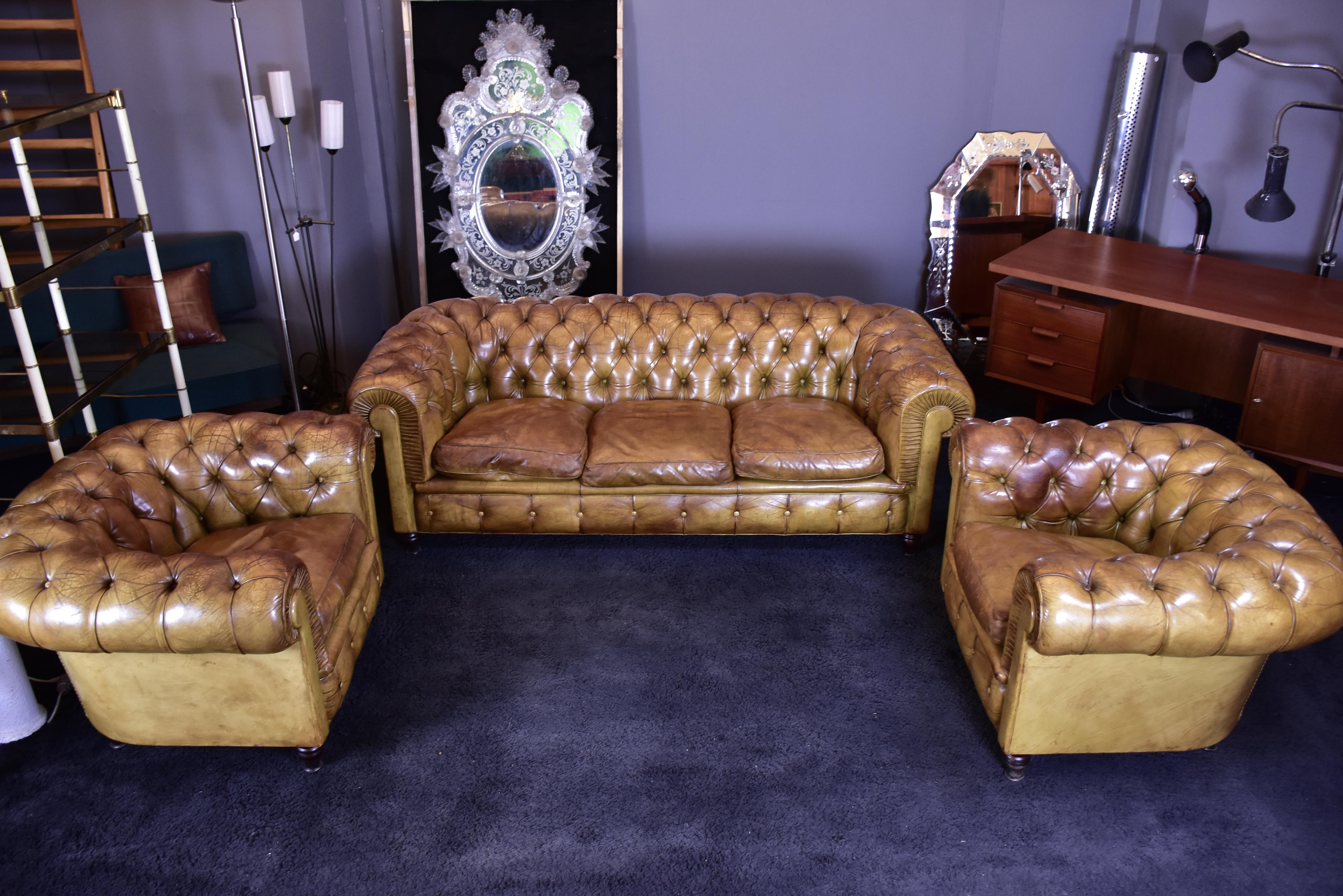 Vintage Italian Poltrona Frau Chesterfield sofa