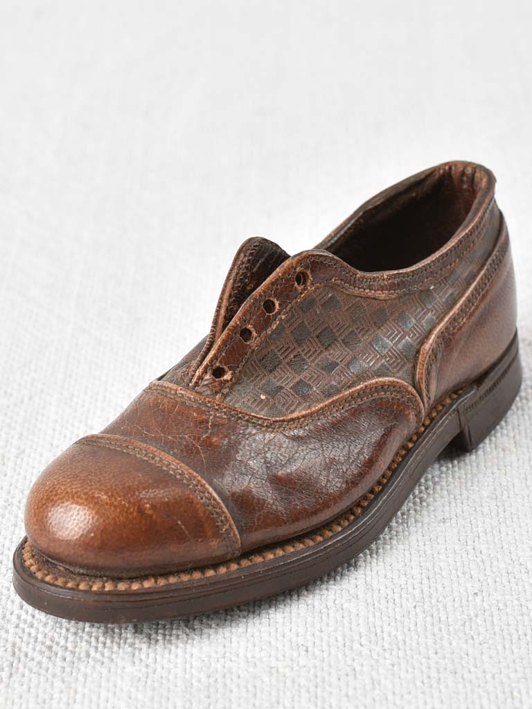 Miniature leather shoe - shoemaker's project 1940s 4"