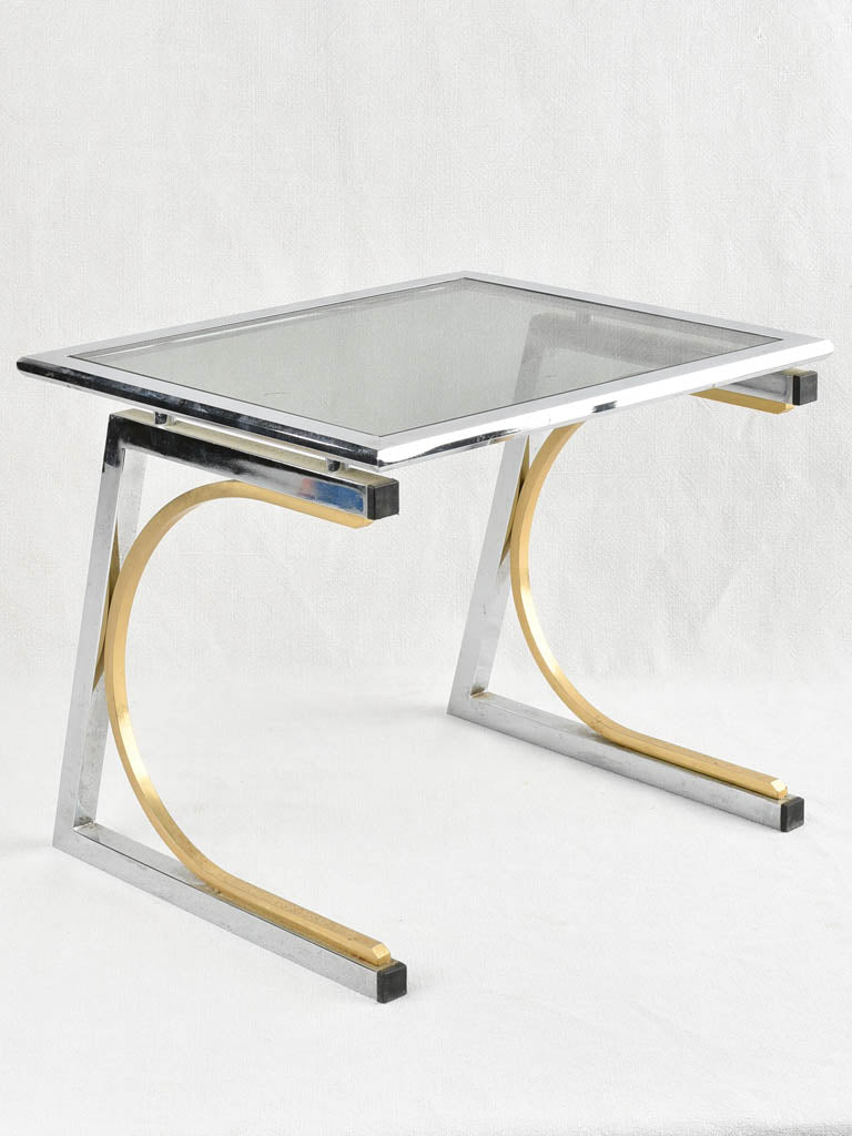 Antiquated chrome U-frame side table