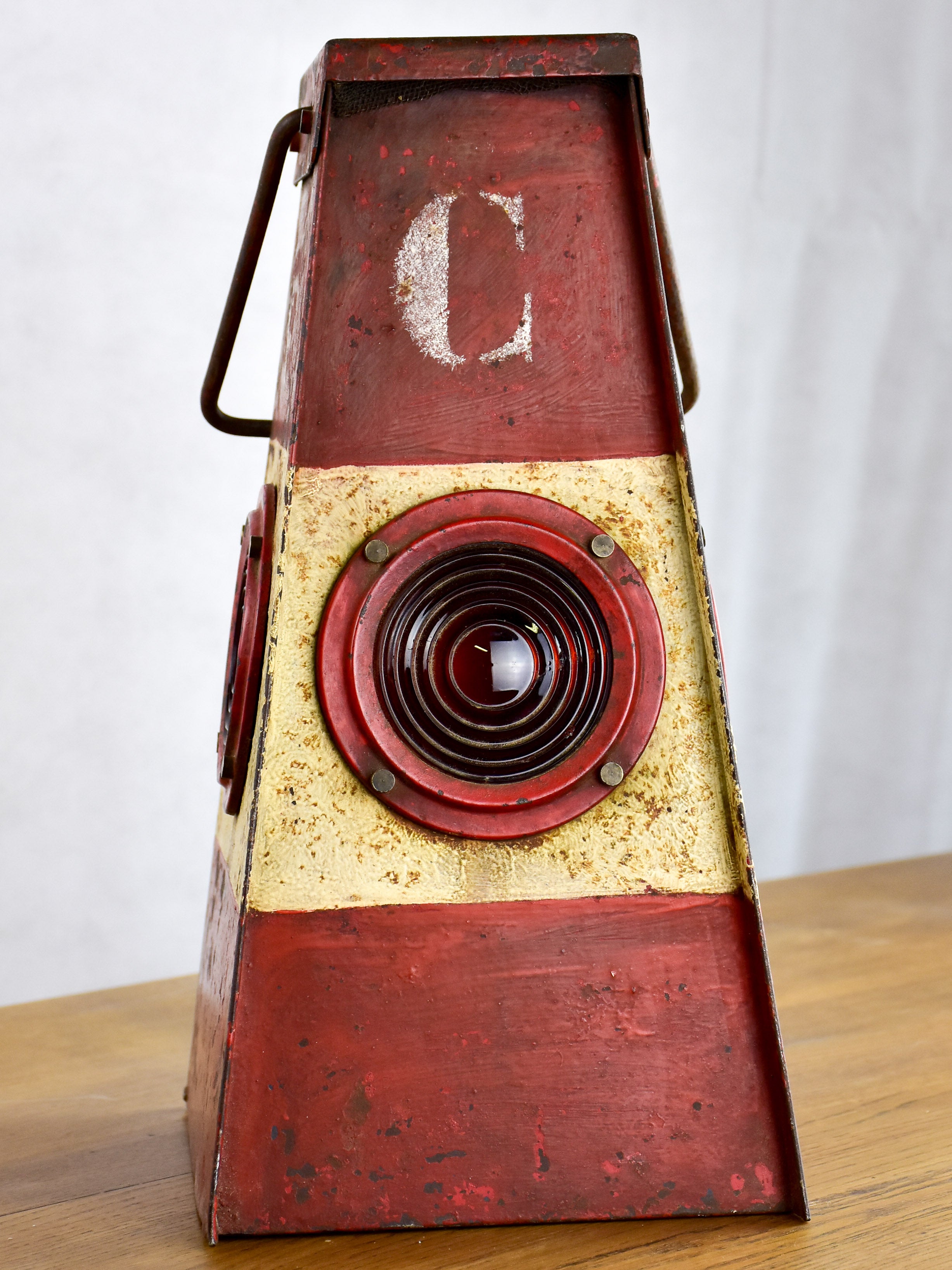 Antique French 'cligniscope' warning lamp