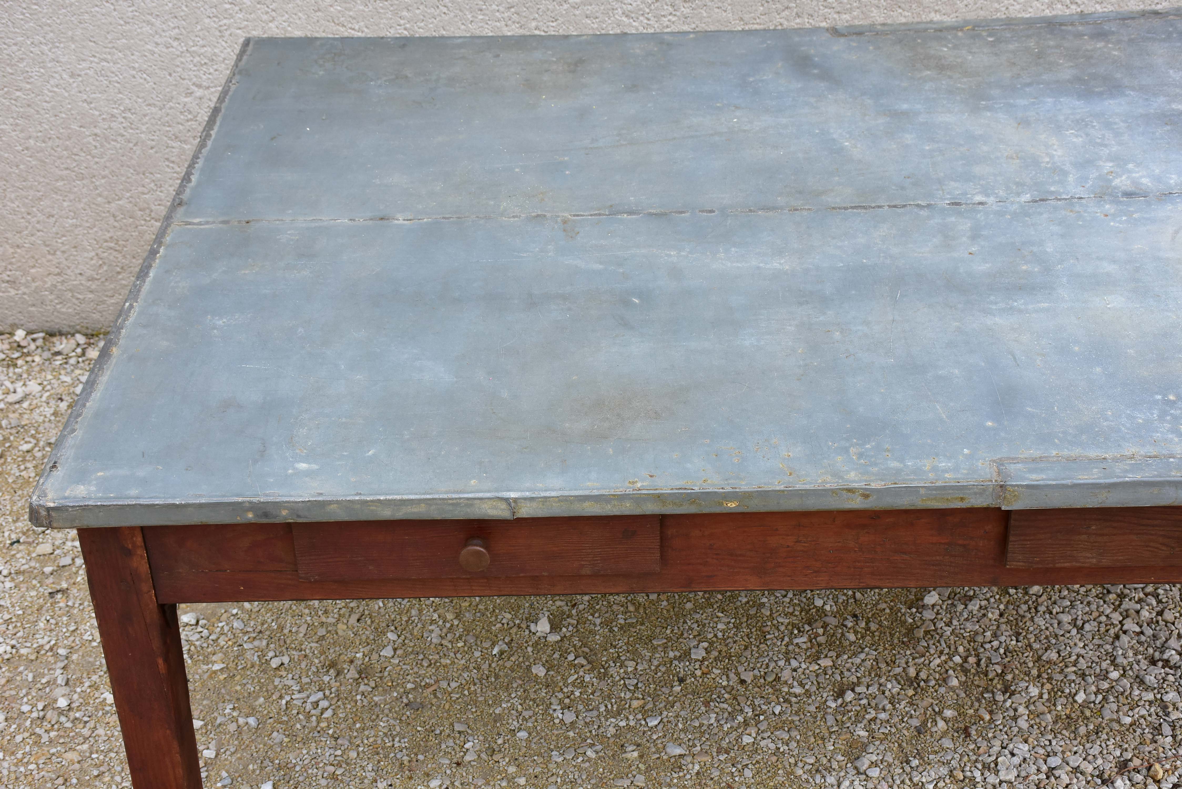 Very large French preparation table with zinc top