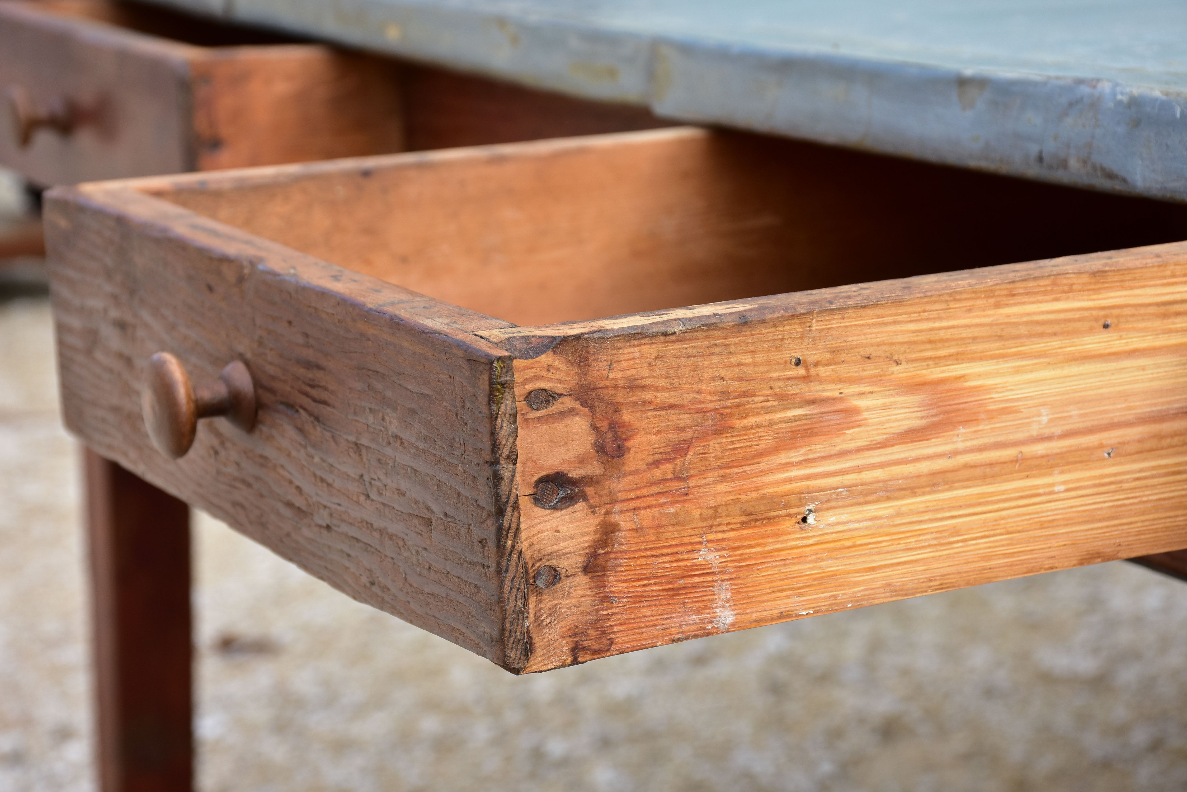 Very large French preparation table with zinc top