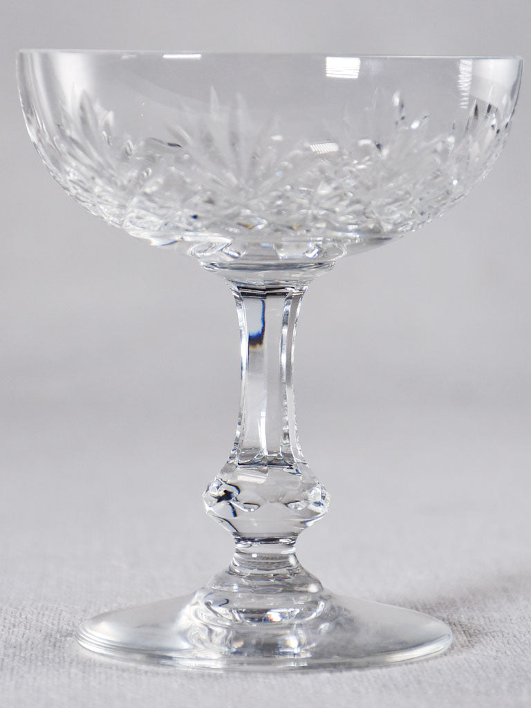 Set of 12 crystal champagne coups