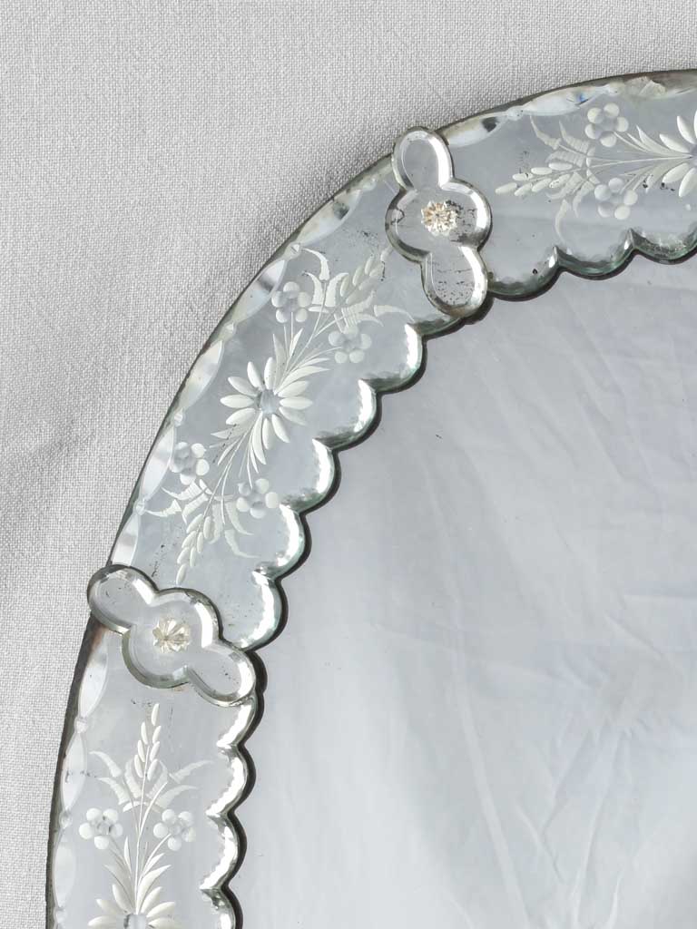 Pretty oval Venetian mirror with floral etchings 24¾" x 19¼"