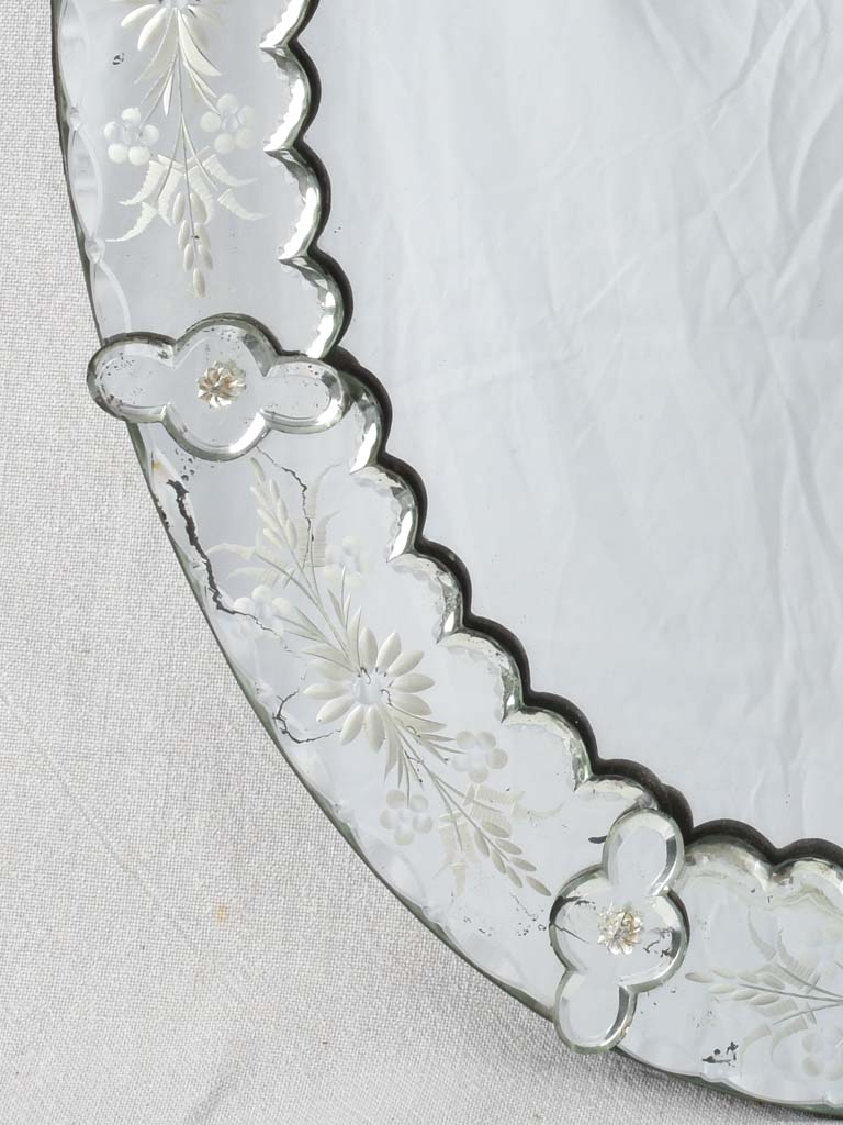 Pretty oval Venetian mirror with floral etchings 24¾" x 19¼"