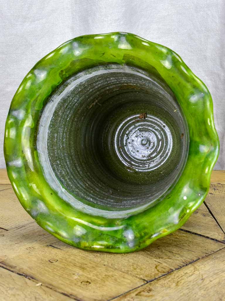 RESERVED Large vintage florist vase with rippled neck and green glaze - Ravel