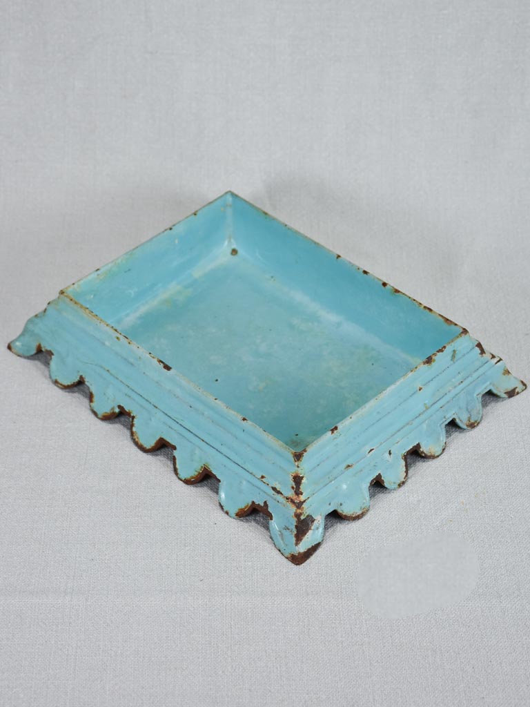 Turquoise cast iron rectangular bistro crachoir 8¾" x 11½"