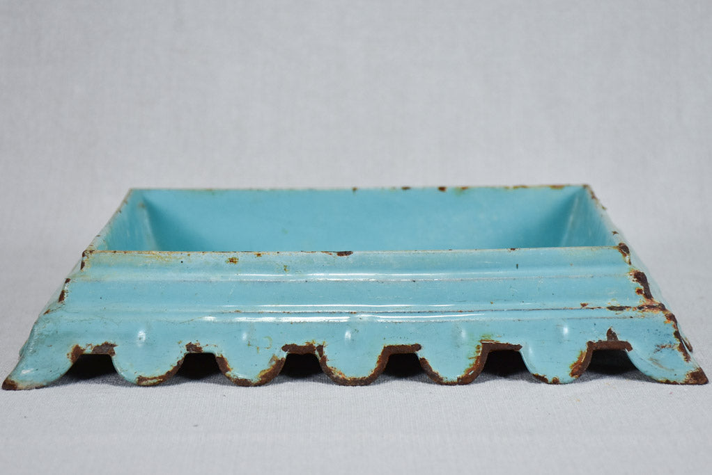 Turquoise cast iron rectangular bistro crachoir 8¾" x 11½"