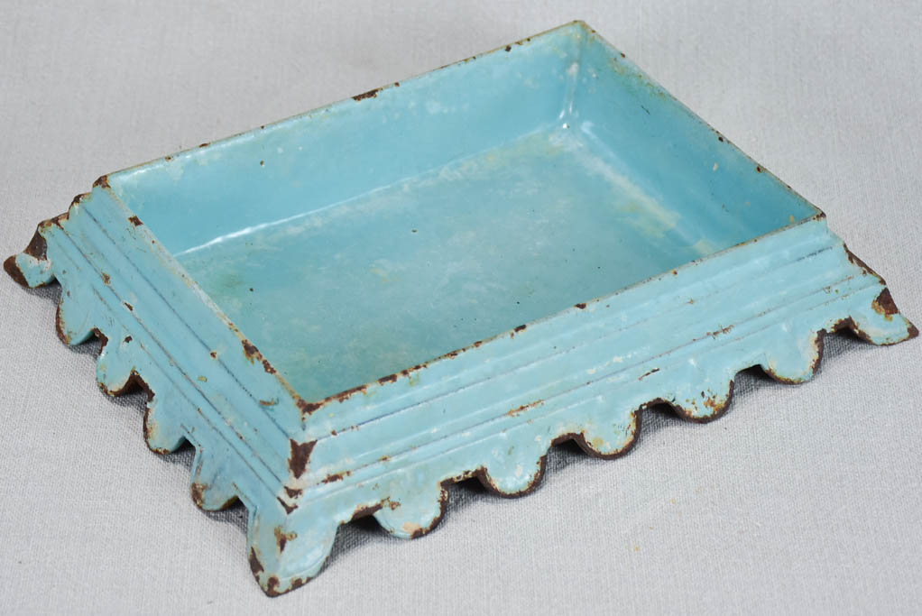 Turquoise cast iron rectangular bistro crachoir 8¾" x 11½"