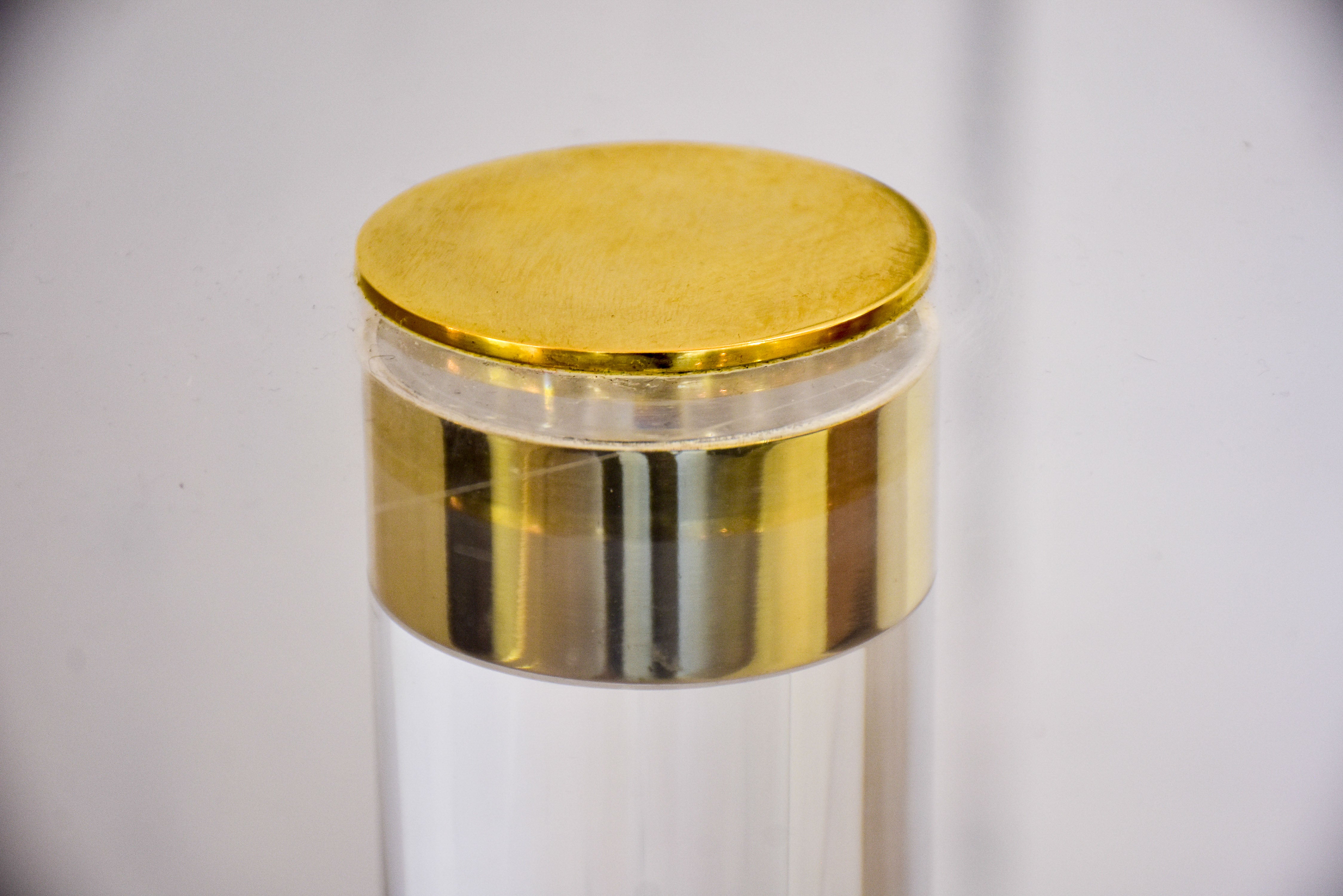 Vintage round side table in perspex and brass