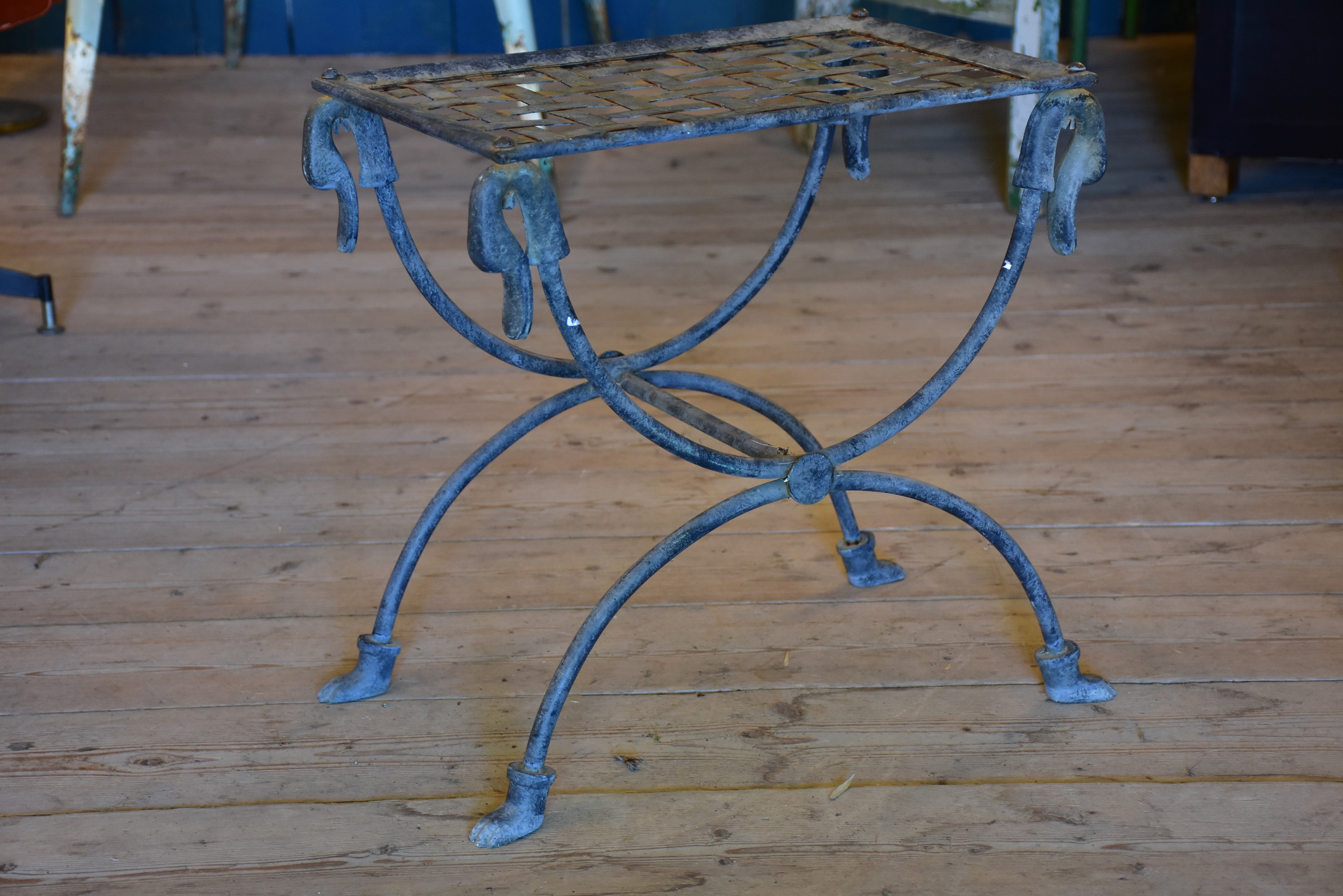 Vintage Iron French ‘x’ chair