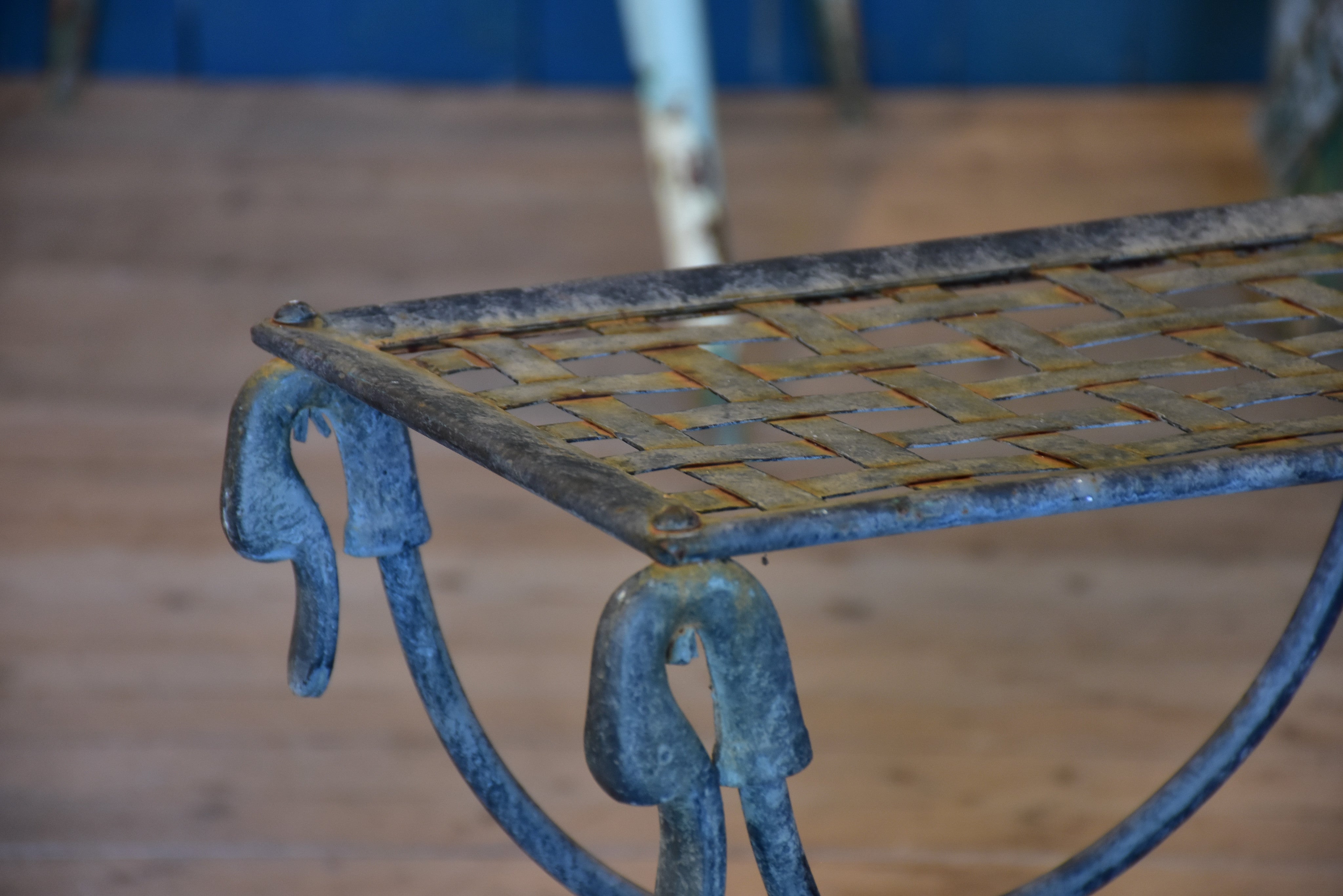 Vintage Iron French ‘x’ chair