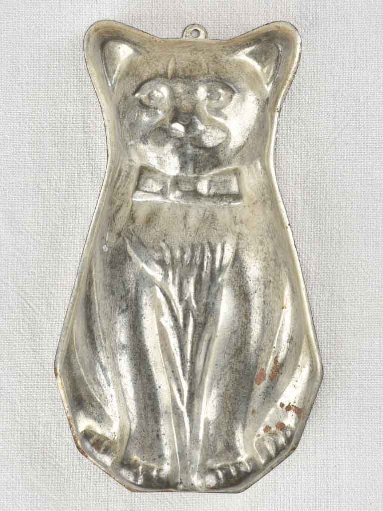 Vintage French chocolate / cake mold - cat 12¼"