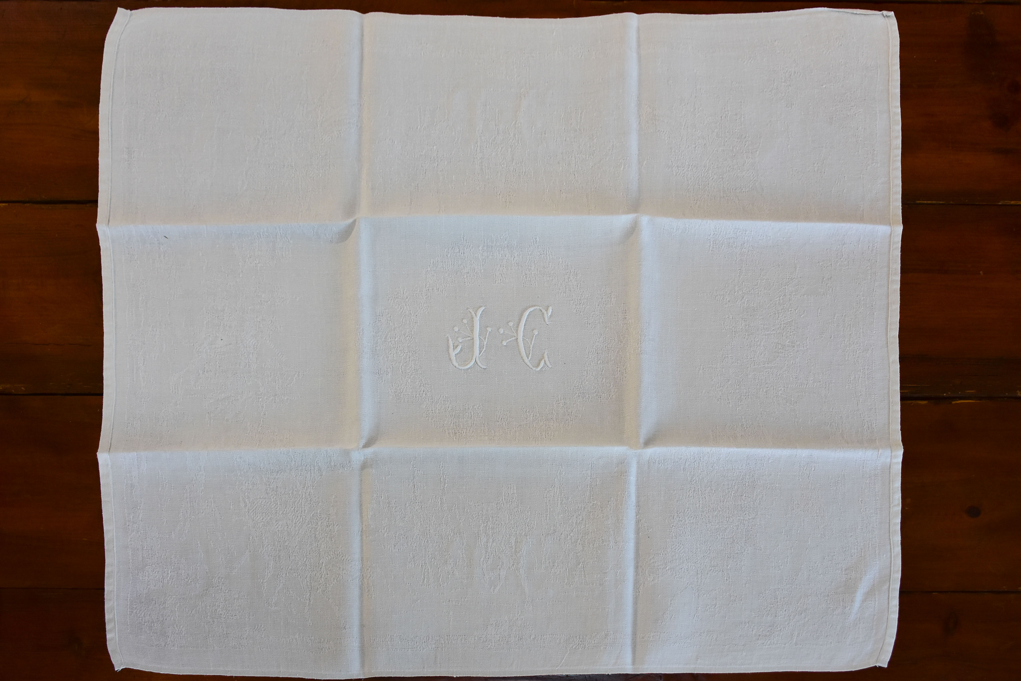 Set of 11 vintage French linen serviettes with JC monogram