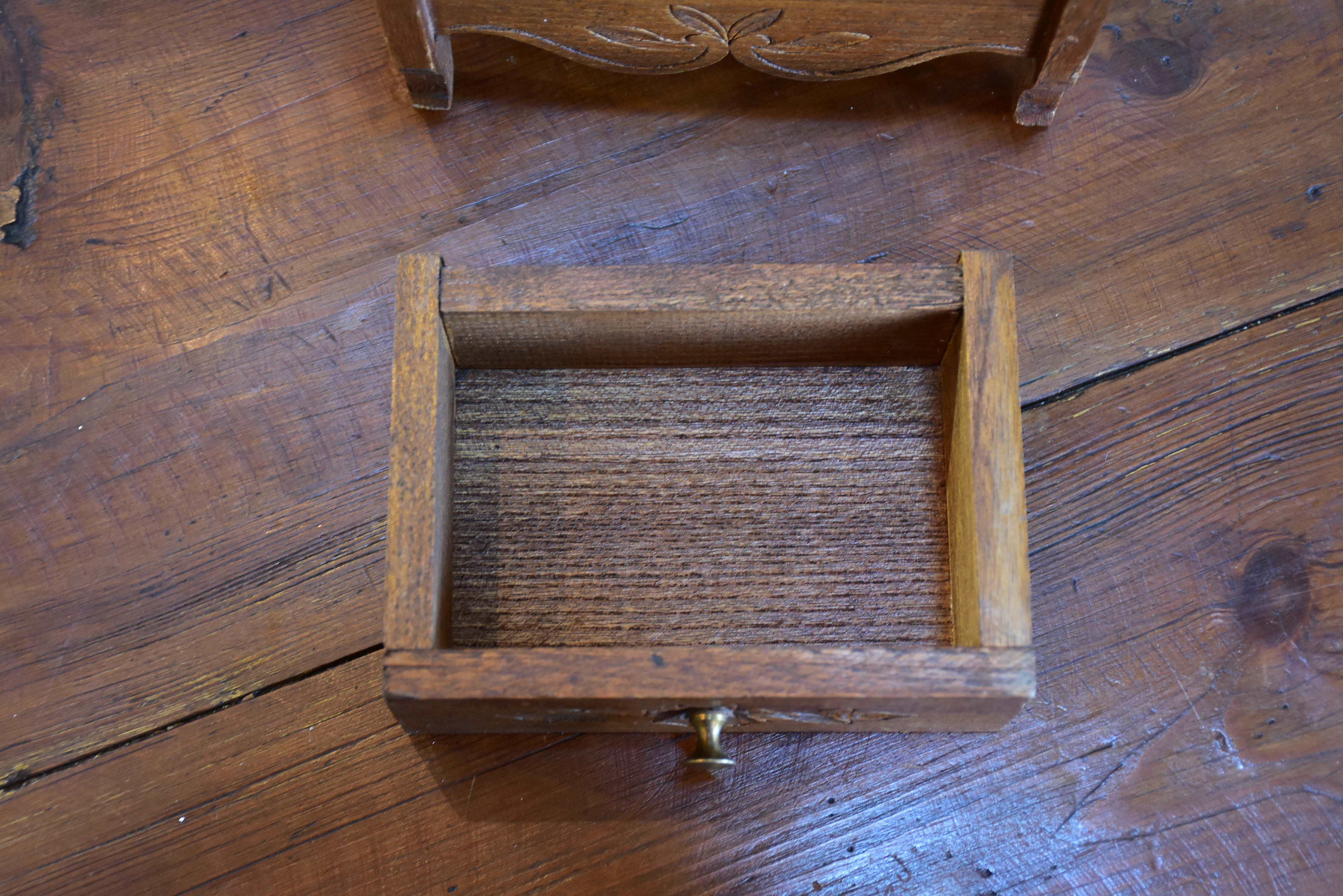 Provençal salt cellar and match box