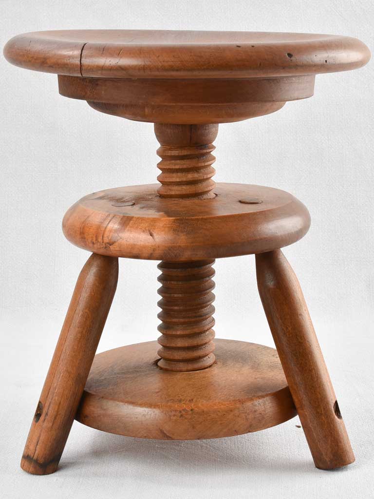 Corkscrew atelier stool 3/4