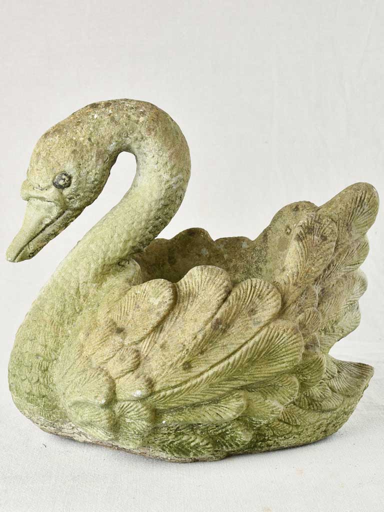 Vintage swan garden planter 14½"