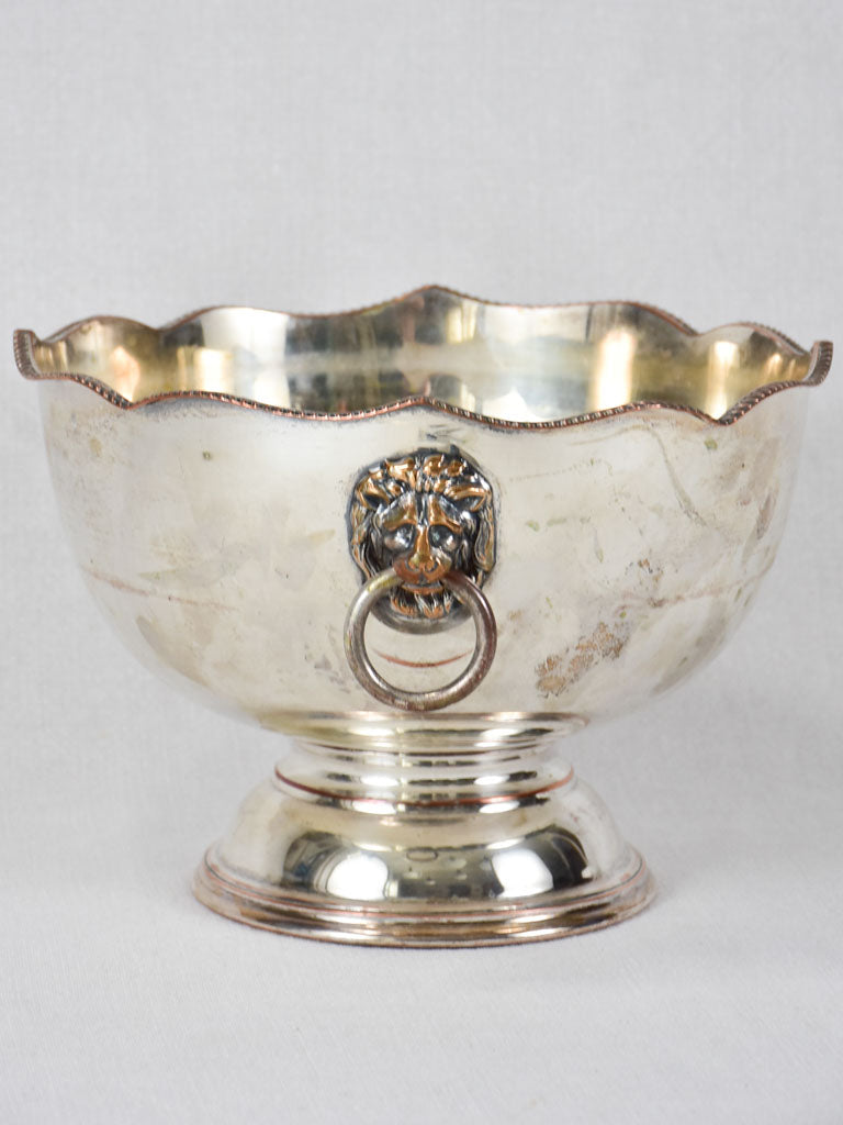 Ice bucket / glass chiller from the early 20th century with lion's head handles 10¼" diameter