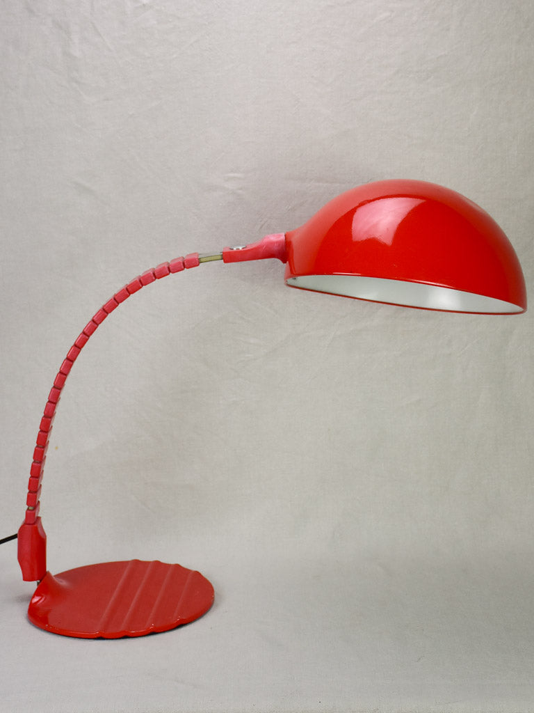 1960's Martinelli Luce vertebrae table lamp - red