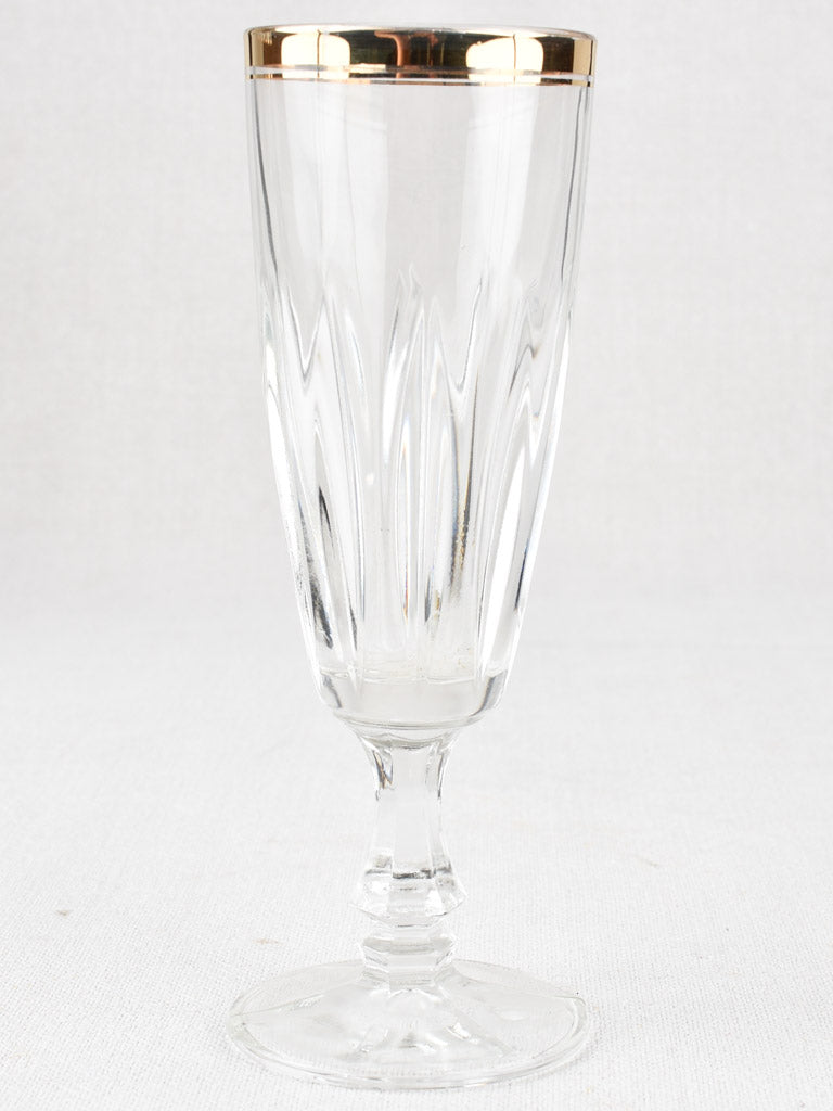 6 Champagne flutes - gold rim