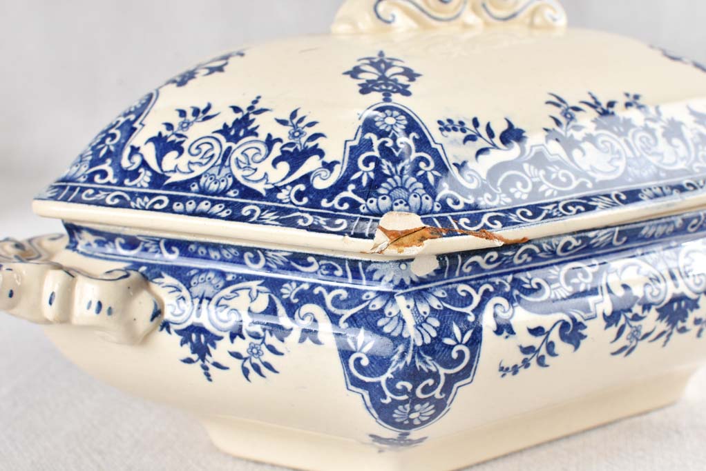 Blue & white Longchamp dinner service