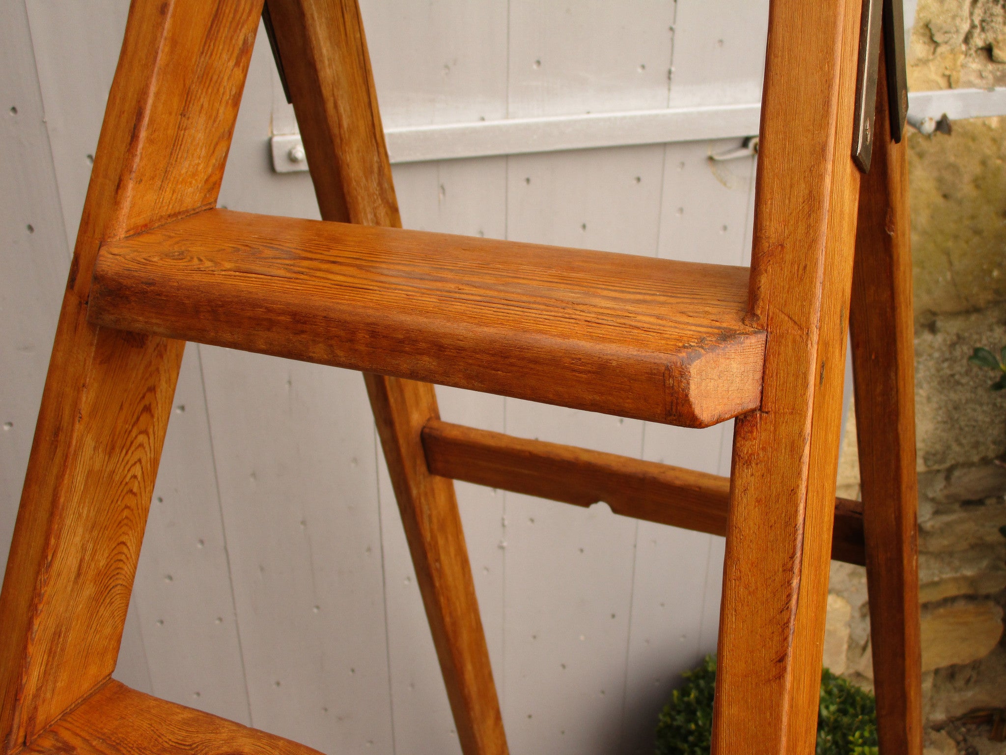 Elegant Honey-Color Statement Ladder