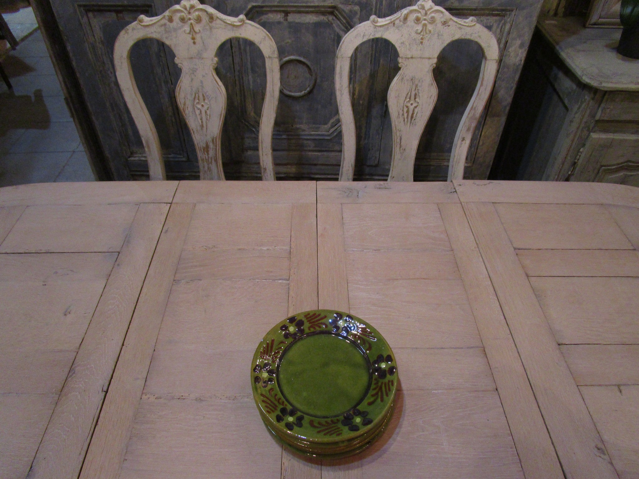 Top detail - French oak oval dining table extendable mid century