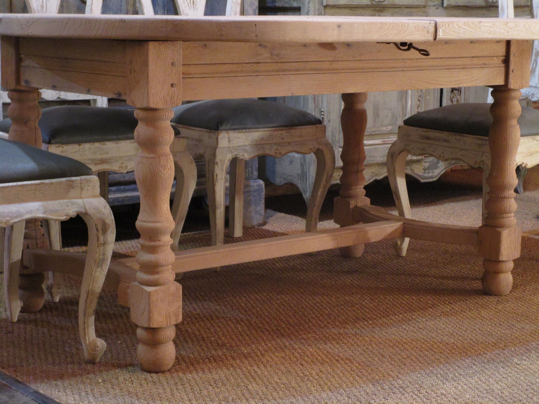 Turned legs frame detail - French oak oval dining table extendable mid century