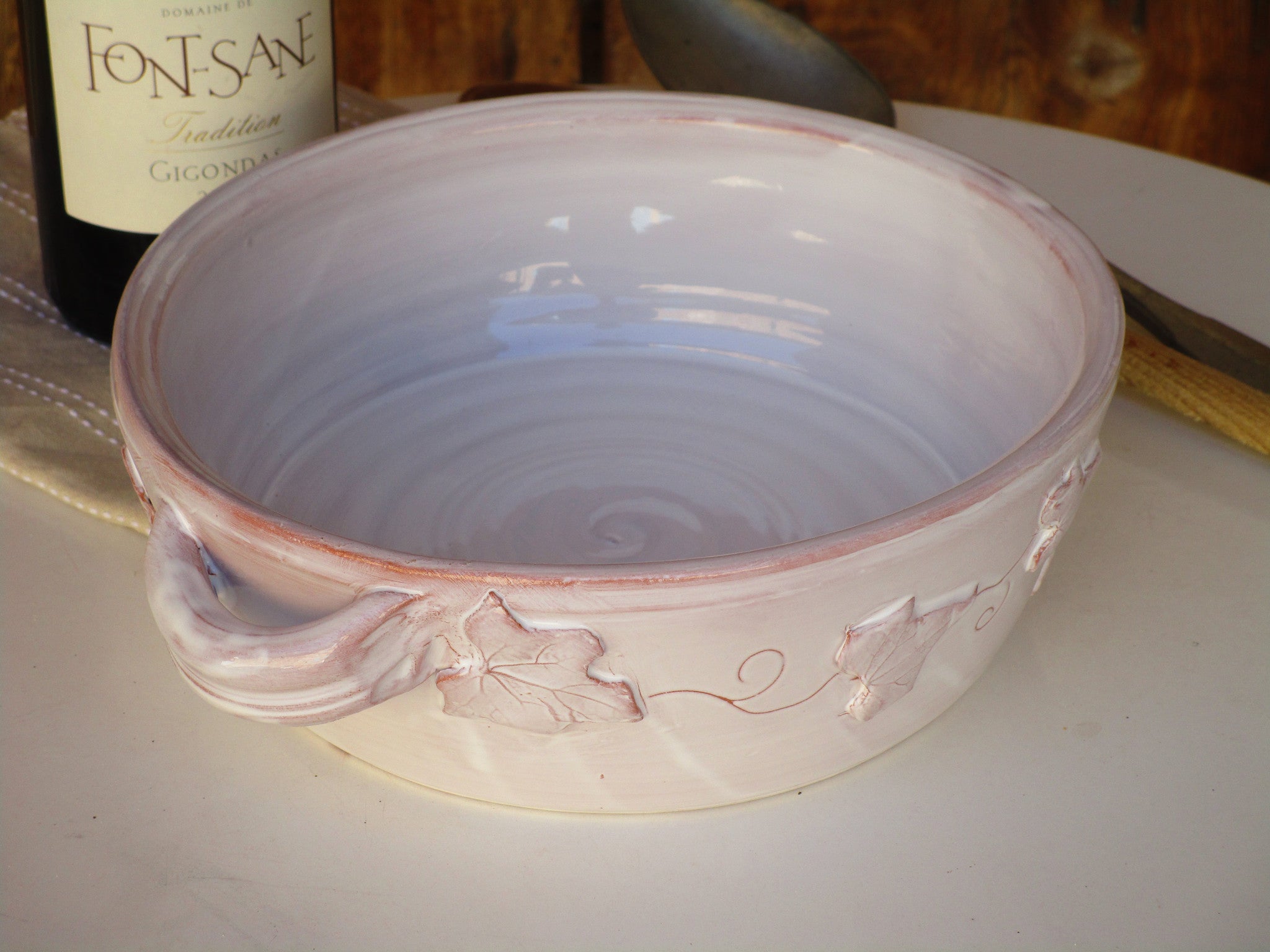 Traditional and modern suitable baking dish