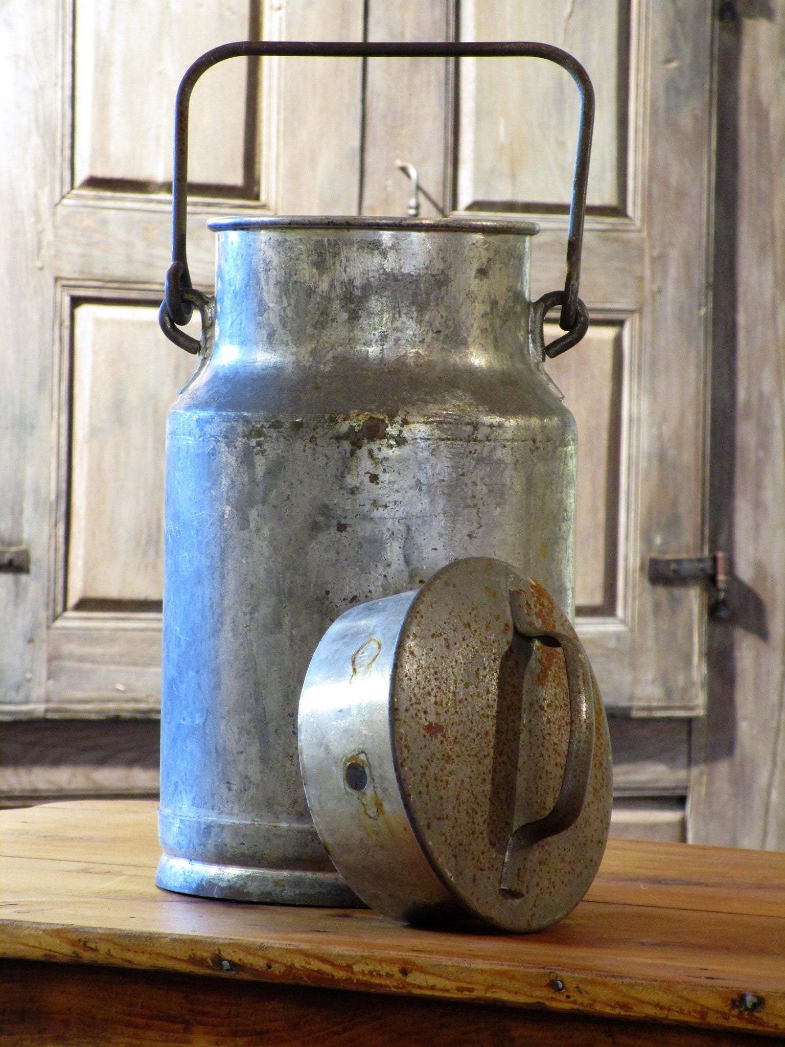 19th century oil canister from Nîmes