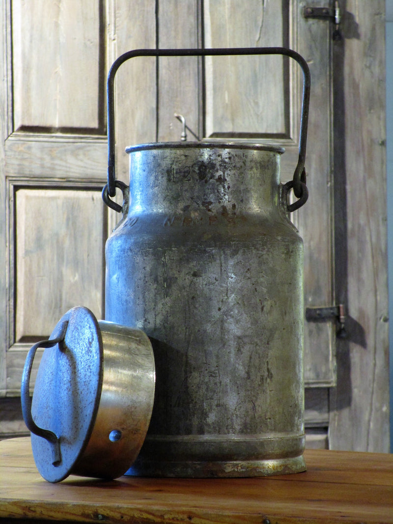 19th century oil canister from Nîmes