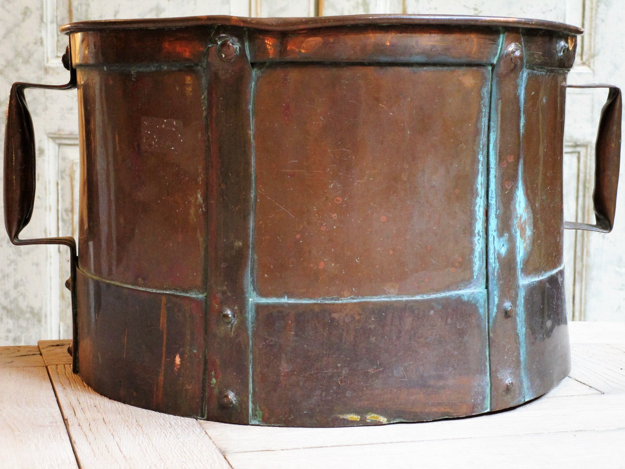 Large French copper pot