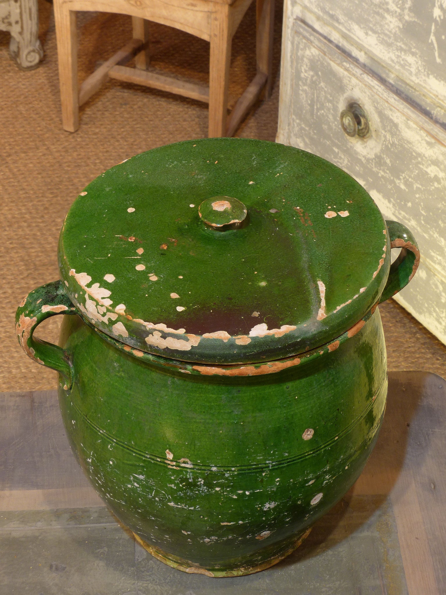 Large green French pot with lid – 19th century