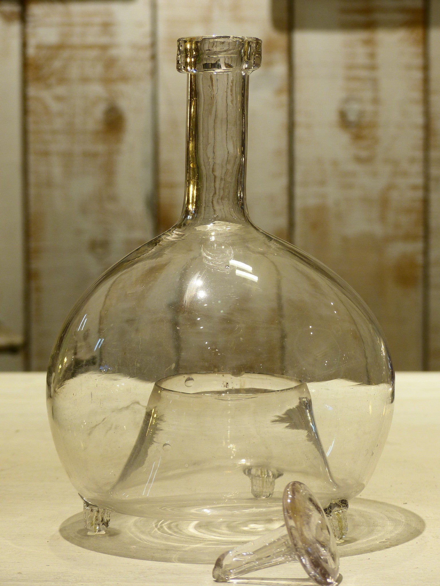 Wasp bottle, hand-blown French glass, 19th-century