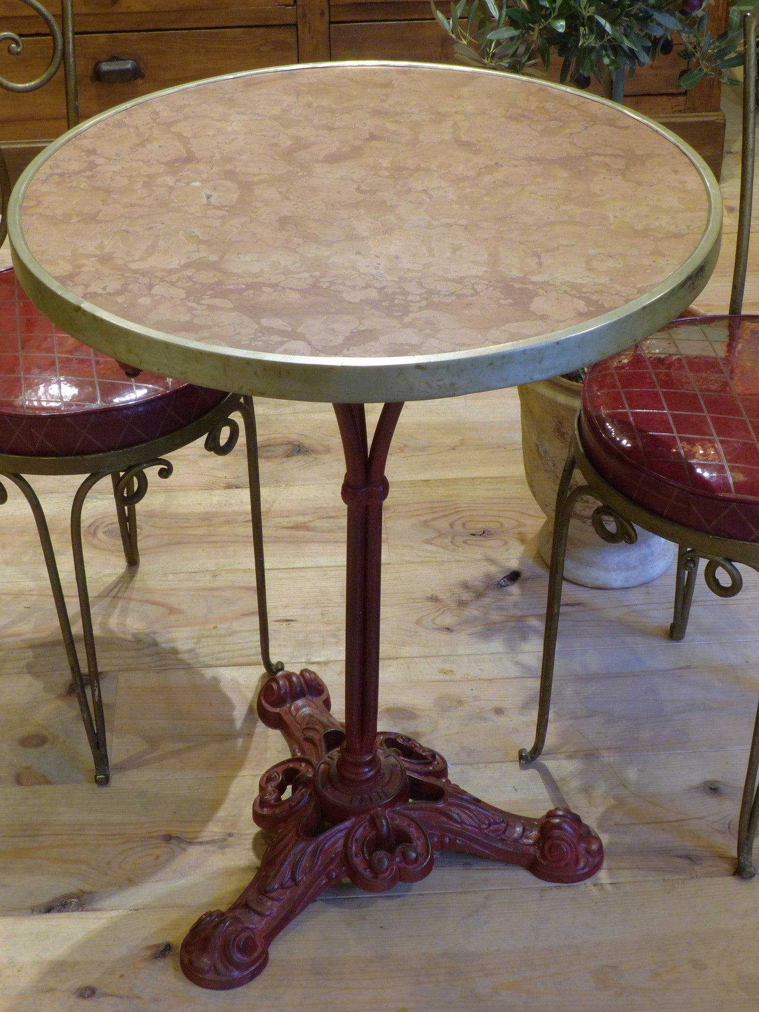 Round marble top bistro table with red stand - Paris