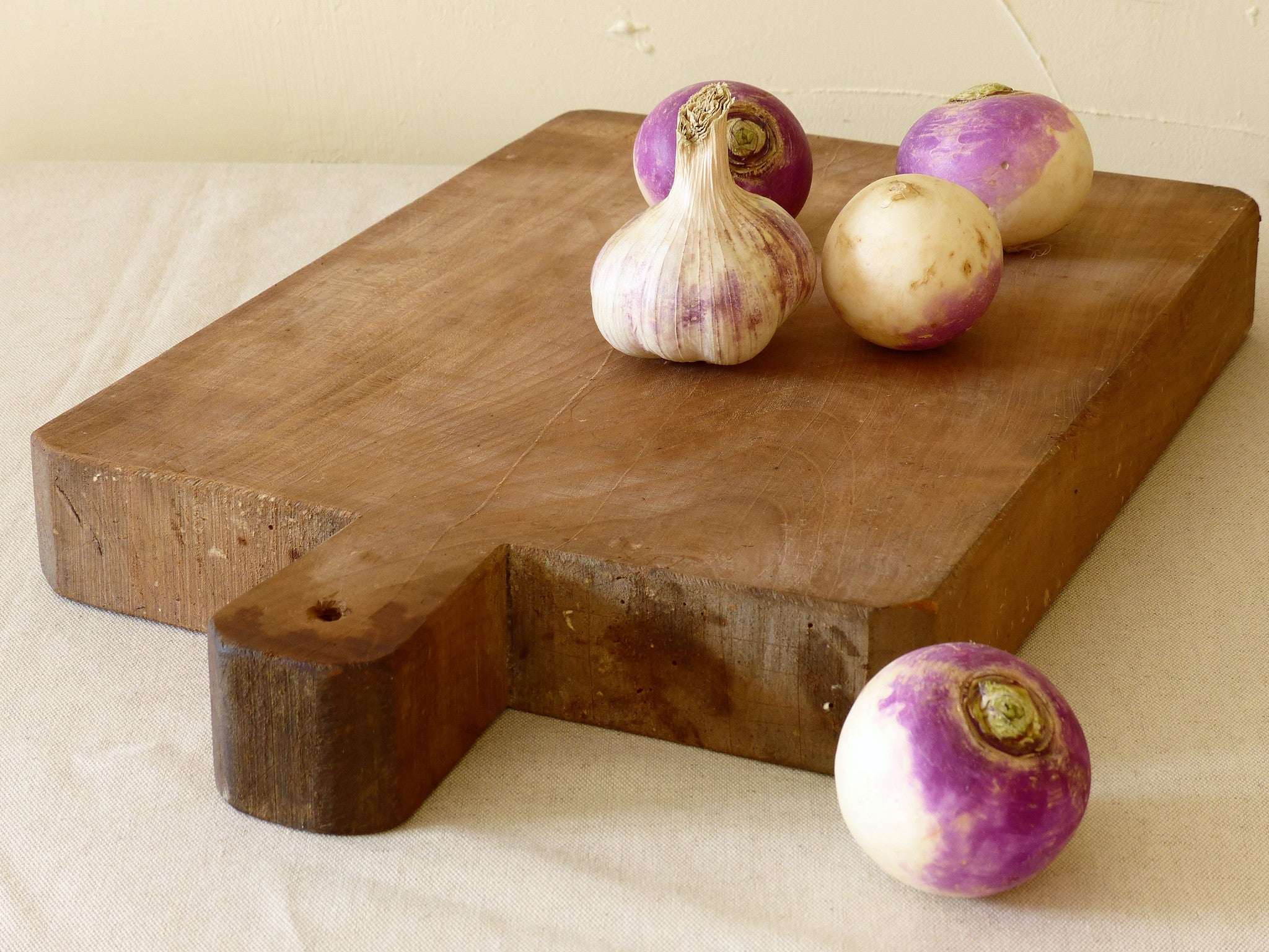 Chunky French cutting board