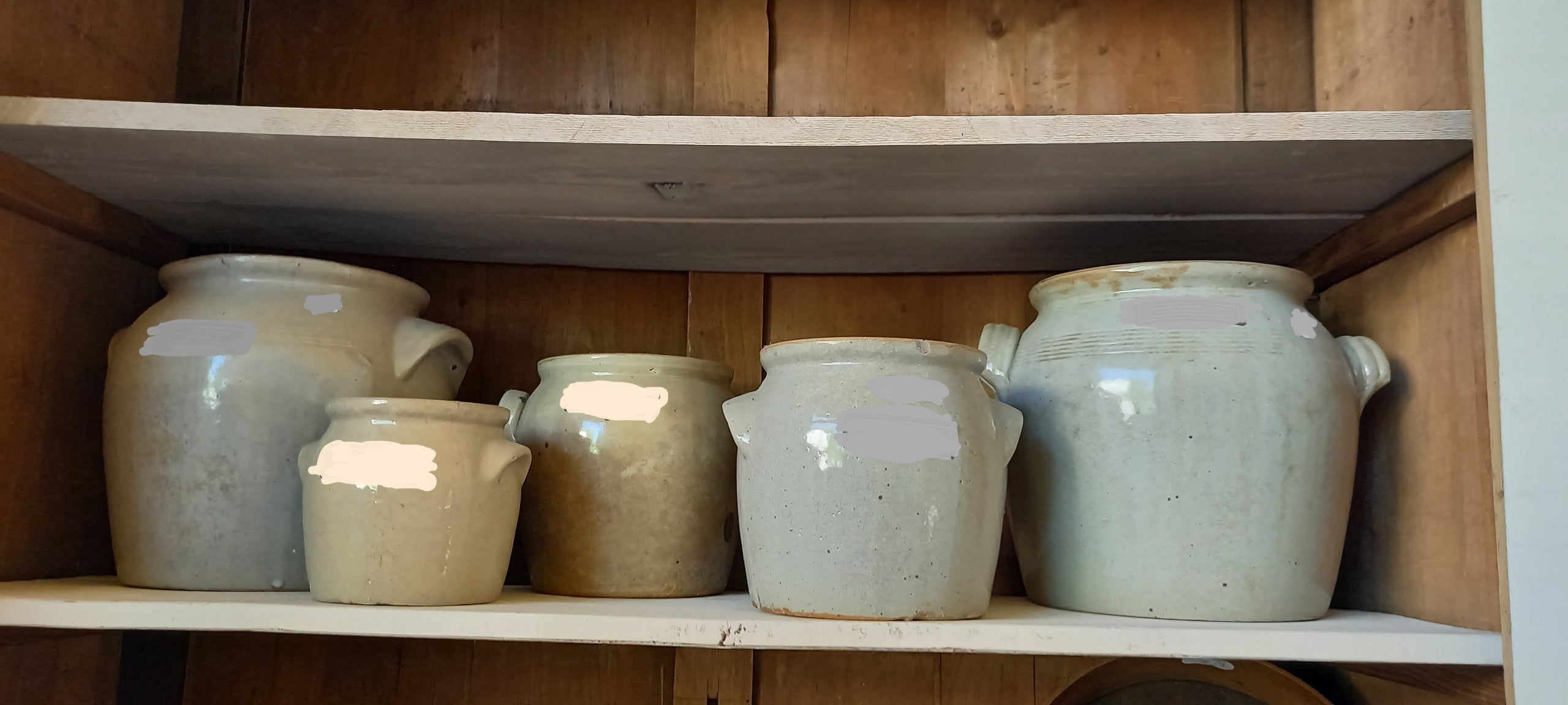 Collection of 5 earthenware crock-pots - beige 4¾" - 9"